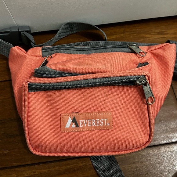 Everest Fanny Pack - Picture 1 of 1